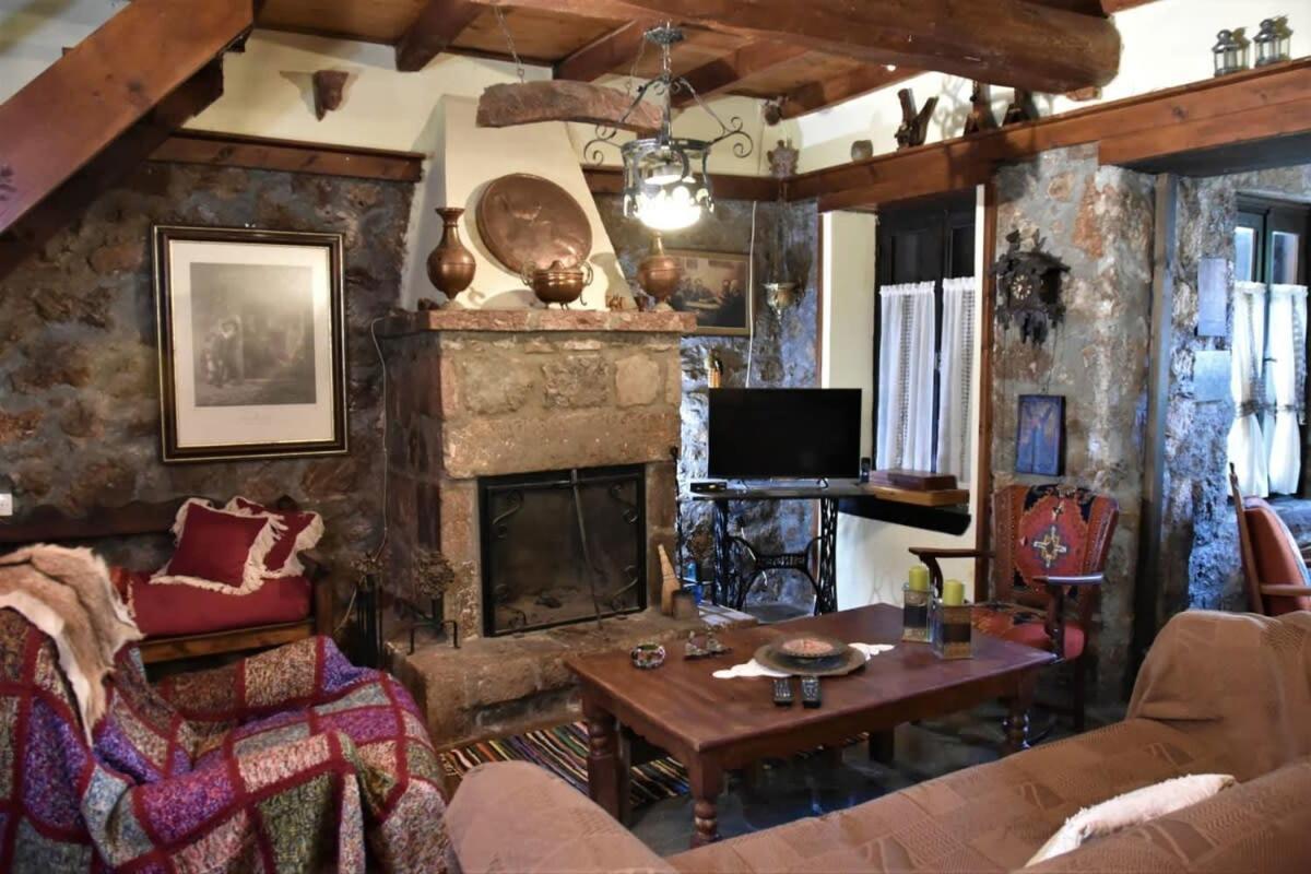 Mariolata Vintage Stone Villa - 4 Season Escape Екстериор снимка